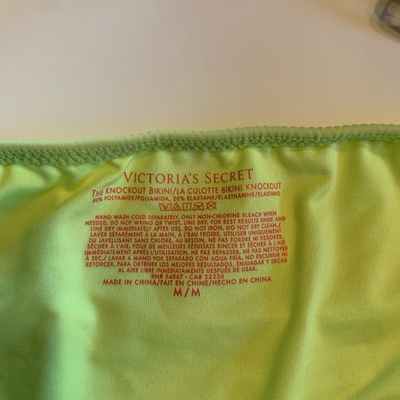 Victoria’s Secret Bikini - Picture 5 of 6